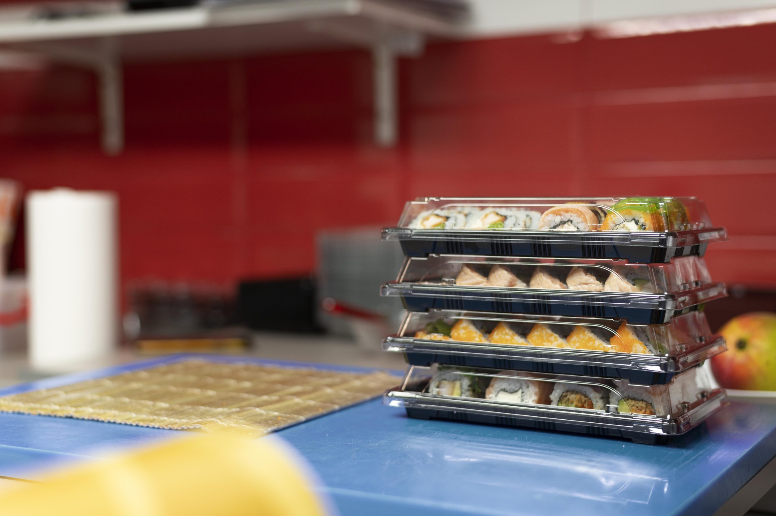 Meal Tray Sealing Machine: